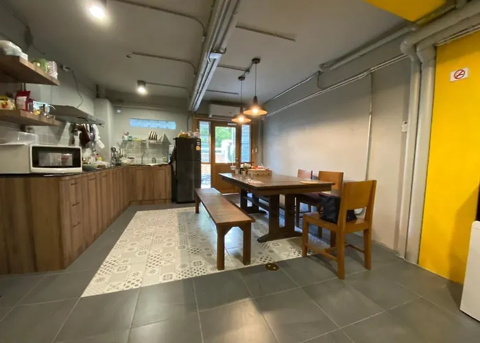 Bangpho Story Hostel